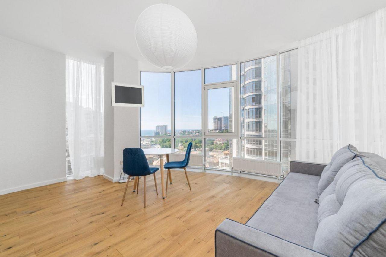 Gagarin Plaza Design Apartment Odessa Exterior foto